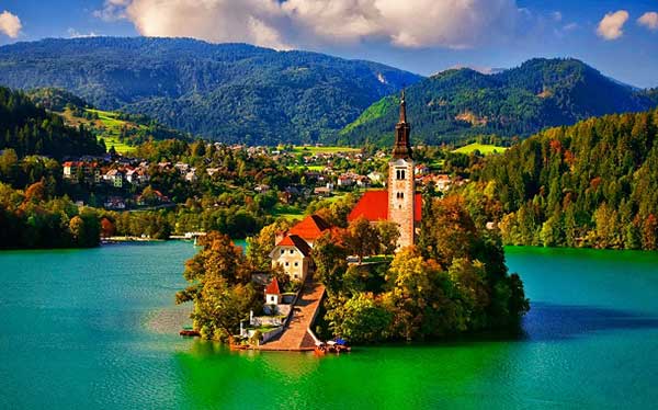 منظره ای زیبا از کشور Slovenia